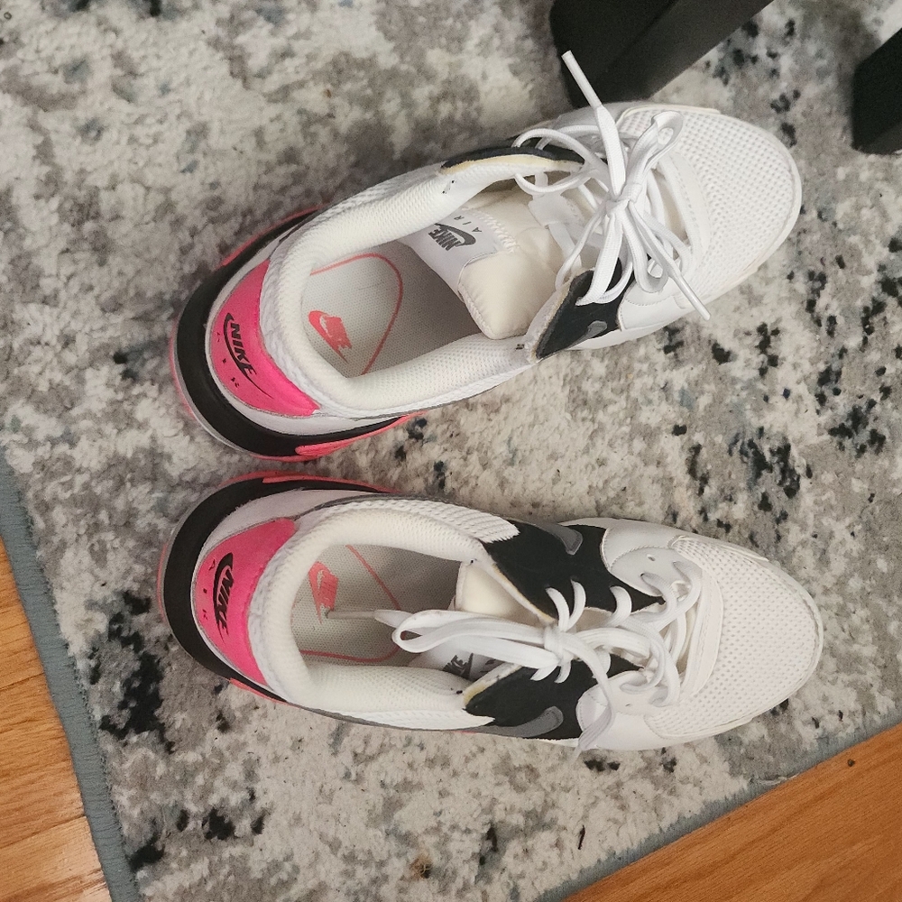 Nike White and Pink Sneakers